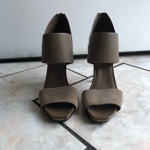 Gucci karan heels
